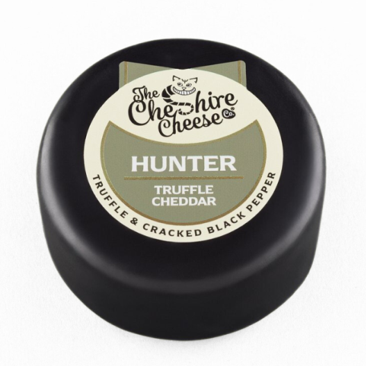 Siers Čedaras THE CHESHIRE CHEESE COMPANY Hunter, ar trifelēm un melnajiem pipariem, 200g