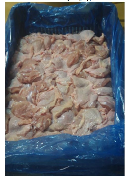 Saldēta vistu stilbu gaļa, atkaulota, ar ādu, A kategorija, 10kg