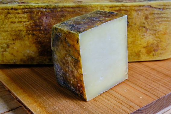 Cietais siers SOIRA "Līlavu", ~1kg